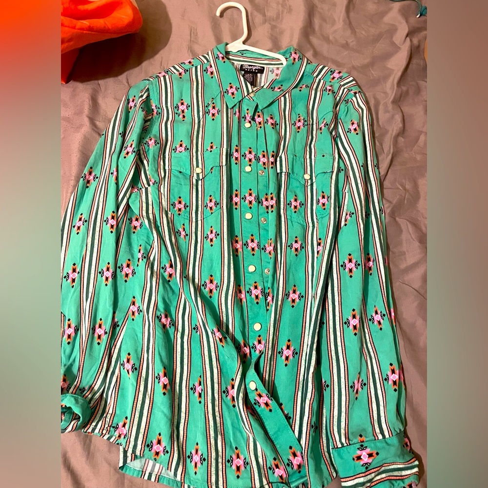 Wrangler pearl snap